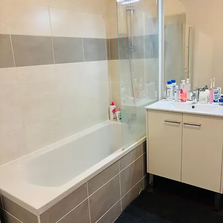 Spacieuse Et Lumineuse