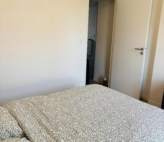 Spacieuse Et Lumineuse Rum i privatbostad *